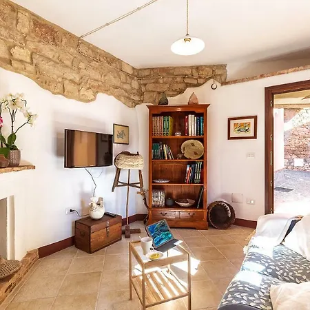 Domu Ala - Bynos Homes Ferienhaus *